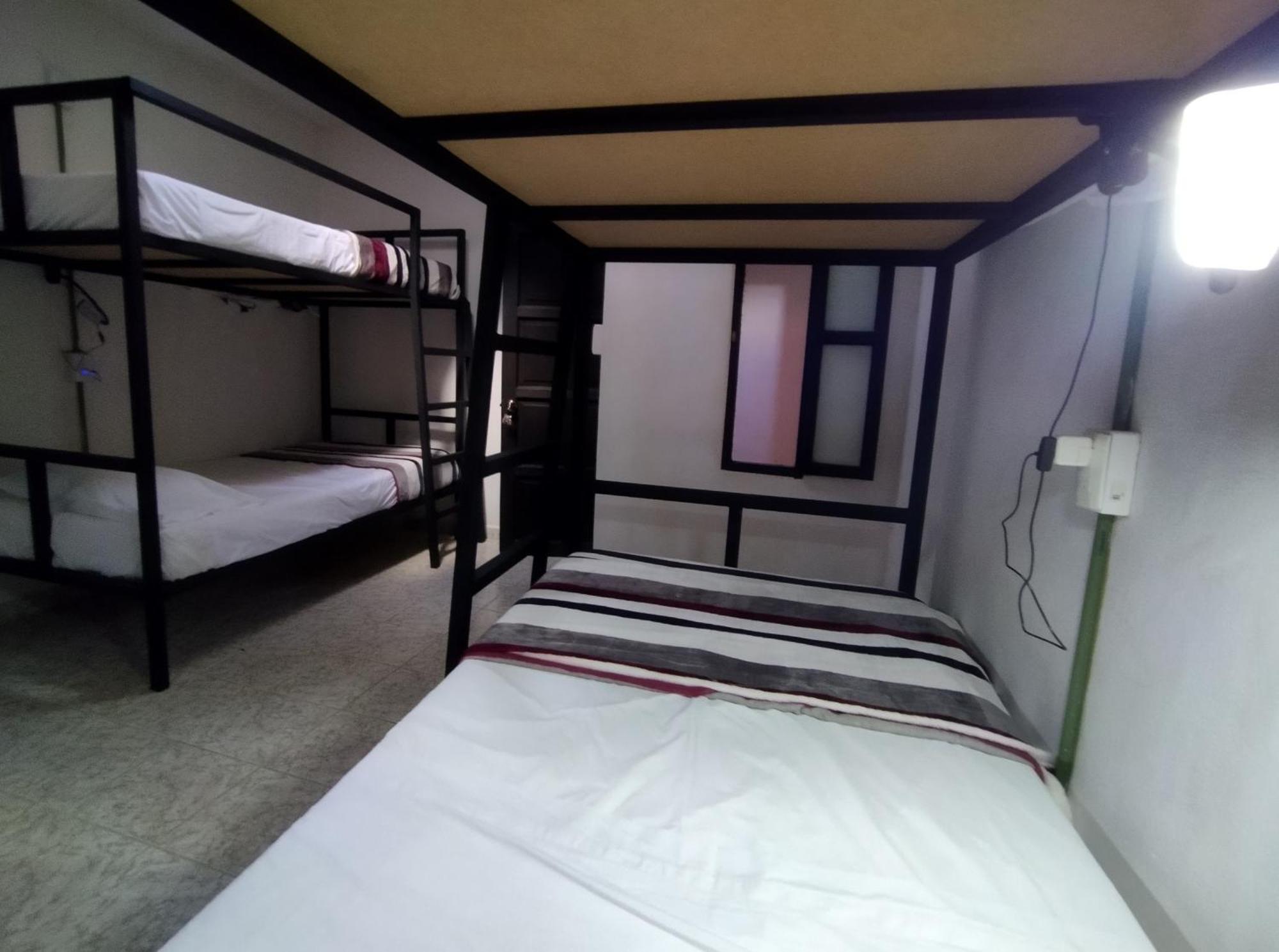 Hotel & Hostal Santuario サン・ミゲル・デ・アジェンデ エクステリア 写真