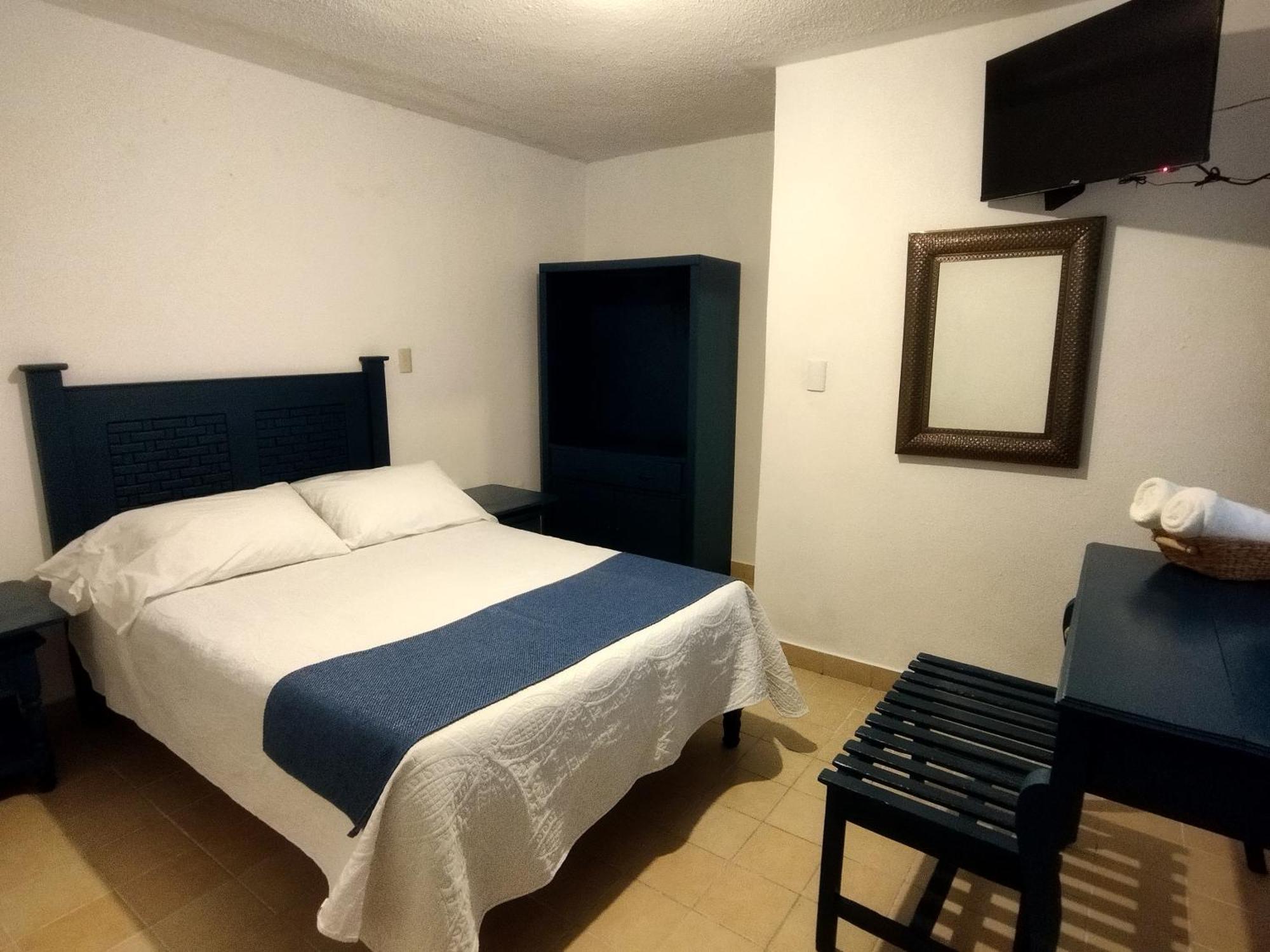 Hotel & Hostal Santuario サン・ミゲル・デ・アジェンデ エクステリア 写真